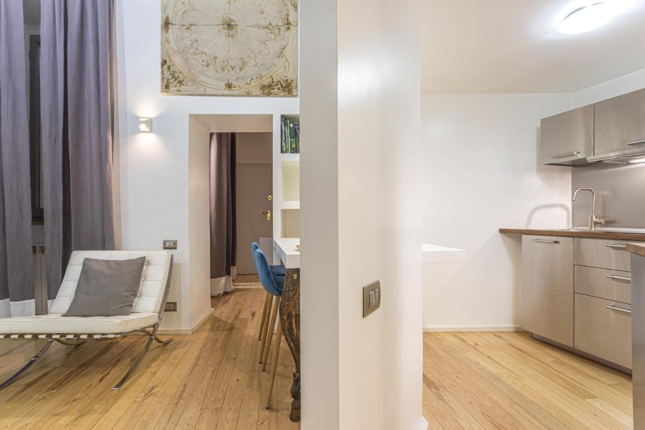 Lucrezia Apartment - Close To Piazza Navona โรม ภายนอก รูปภาพ
